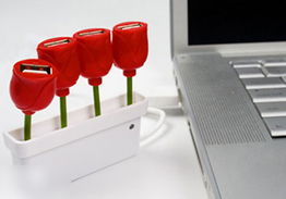 11款创意办公用品 改变桌面的扑克脸